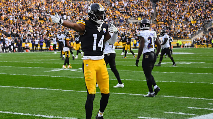 各有四人入 各有四人入